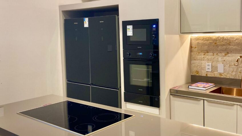 Elegância e Sofisticação do Conjunto Vetro com Forno e Microondas